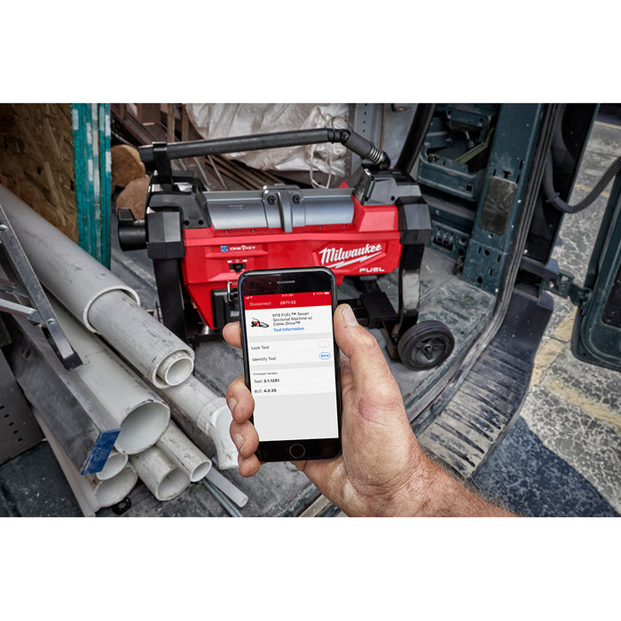 Máquina seccional de alcantarillado MILWAUKEE M18 FUEL™ con kit CABLE-DRIVE™