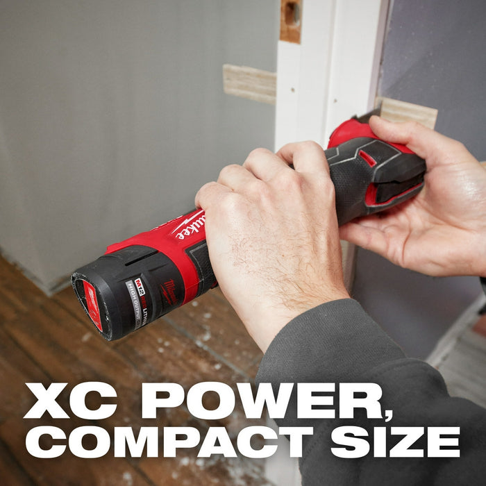 2126-20 + FREE MILWAUKEE M12™ REDLITHIUM™ HIGH OUTPUT™ CP2.5 Battery Q4