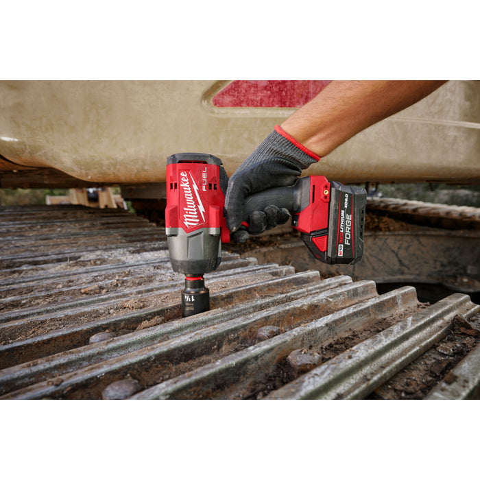 MILWAUKEE M18 FUEL™ 1/2" High Torque Impact Wrench w/ Friction Ring REDLITHIUM™ FORGE™ Kit
