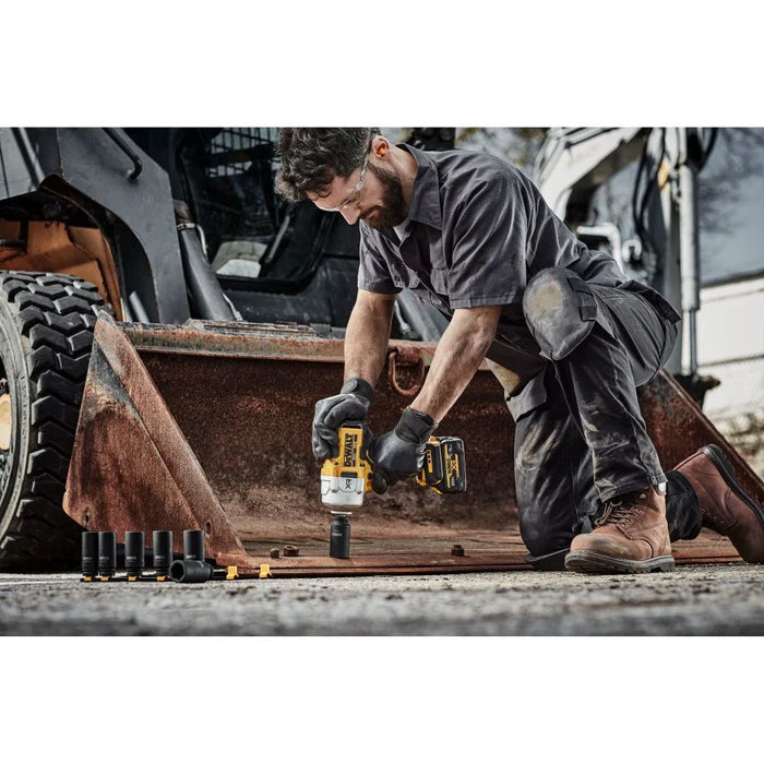 DEWALT 20V MAX* XR Brushless Cordless 1/2 In. High Torque Impact Wrench with Hog Ring Anvil (Tool Only)