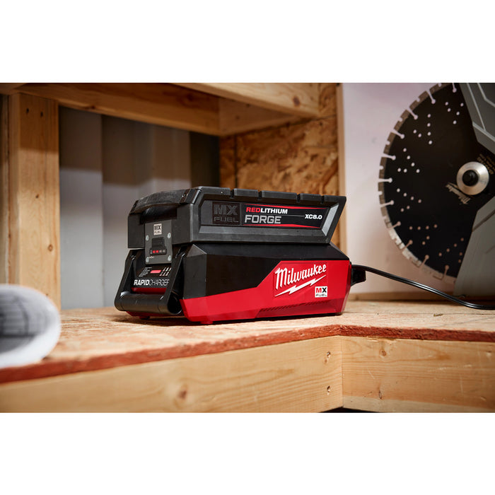 MILWAUKEE MX FUEL™ Rapid Charger