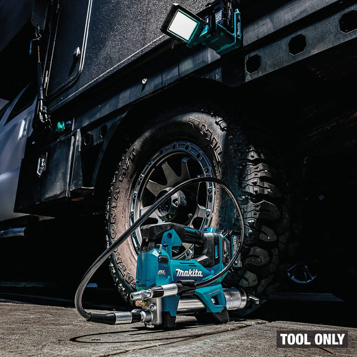 Makita GPG01Z 40V max XGT® Brushless Cordless Grease Gun, Tool Only
