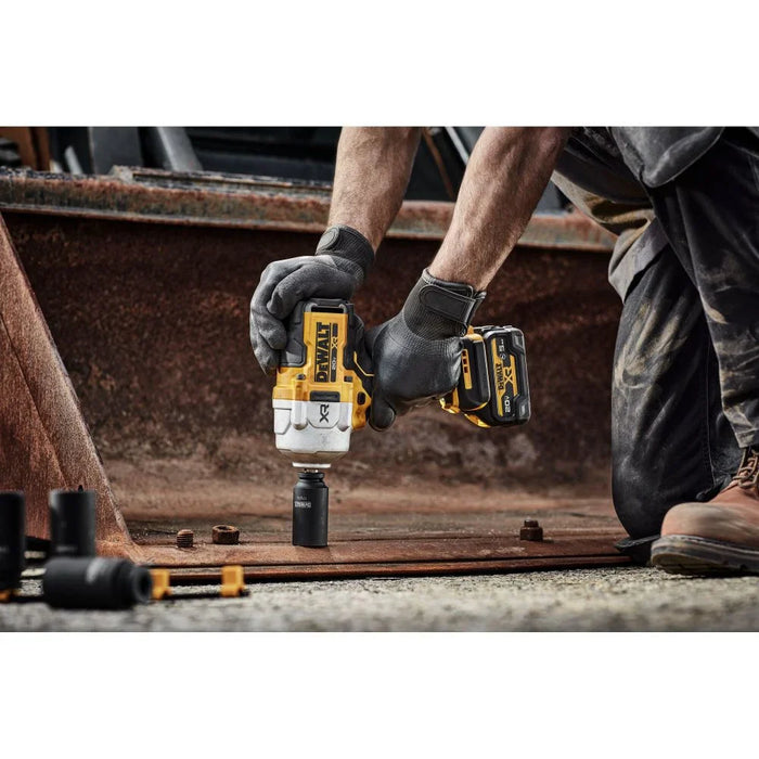 DEWALT 20V MAX* XR Brushless Cordless 1/2 In. High Torque Impact Wrench with Hog Ring Anvil (Tool Only)
