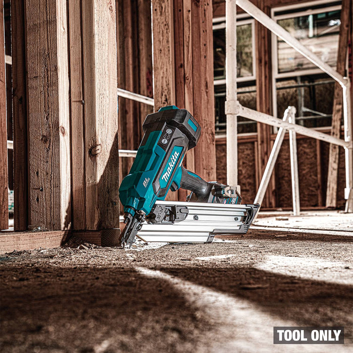 Makita GNB01Z 40V max XGT® Brushless Cordless 30º Clipped Head 3-1/2" Framing Nailer, Tool Only