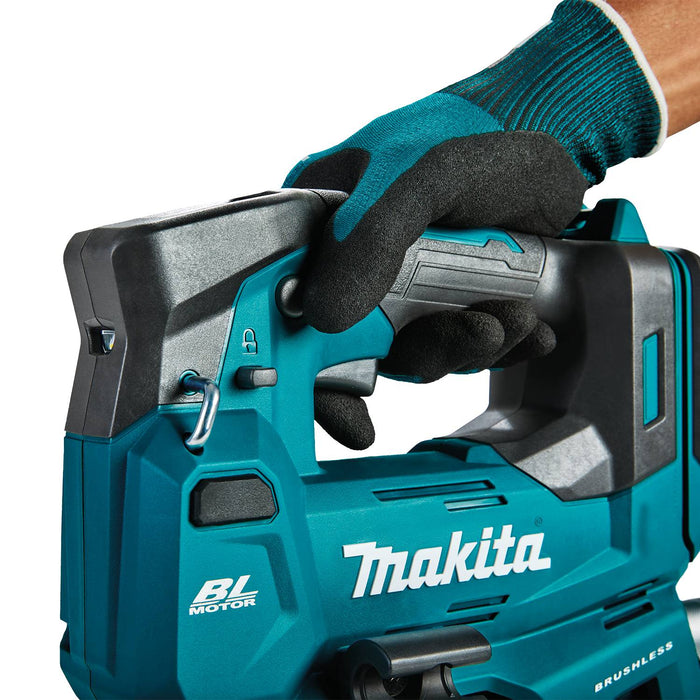 Makita GPG01Z 40V max XGT® Brushless Cordless Grease Gun, Tool Only