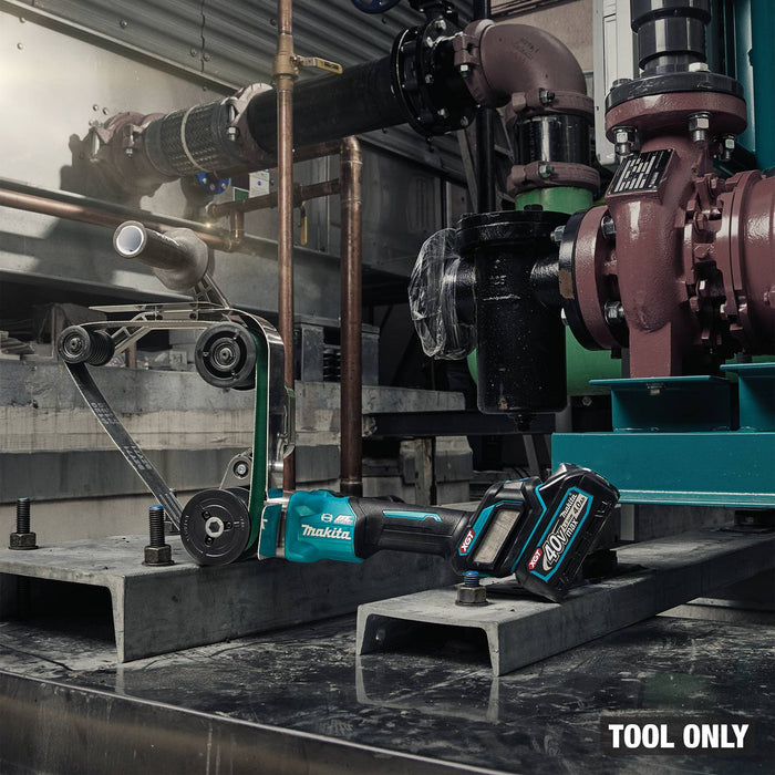 Makita GSB02Z 40V max XGT® Brushless Cordless 1-9/16" x 30" Pipe Belt Sander, Tool Only