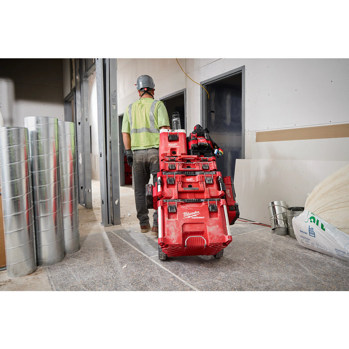 MILWAUKEE PACKOUT™ 34oz Bottle w/ Chug Lid