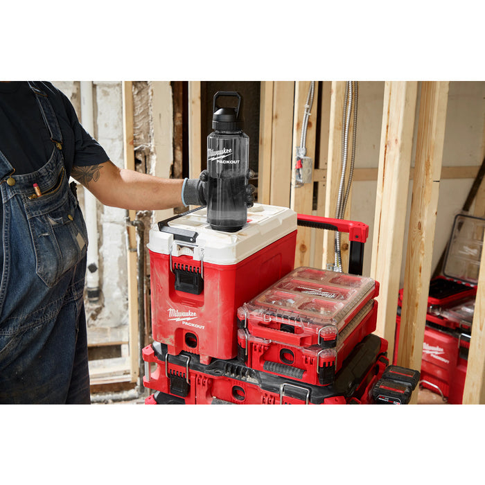 MILWAUKEE PACKOUT™ 48oz Bottle w/ Chug Lid