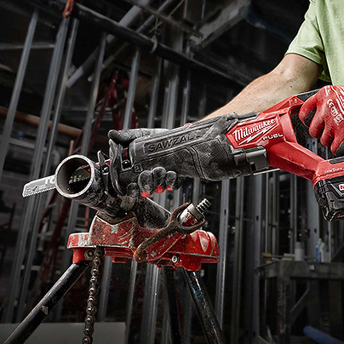 Sierra alternativa MILWAUKEE M18 FUEL™ SAWZALL® con ONE-KEY™ (solo herramienta)