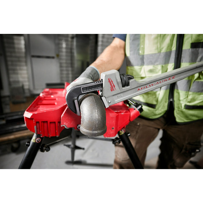 MILWAUKEE 14L Aluminum Pipe Wrench w/ POWERLENGTH Handle