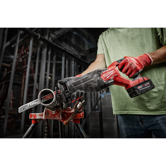 MILWAUKEE M18 FUEL SAWZALL Reciprocating Saw 2 Battery Kit