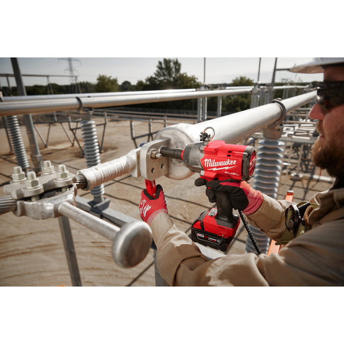 MILWAUKEE M18 FUEL™ 1/2" High Torque Impact Wrench w/ Pin Detent Kit