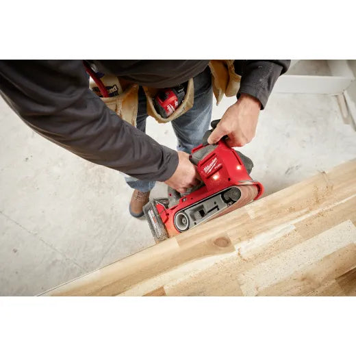 Lijadora de banda MILWAUKEE M18 FUEL™ de 3" X 18" (solo herramienta)