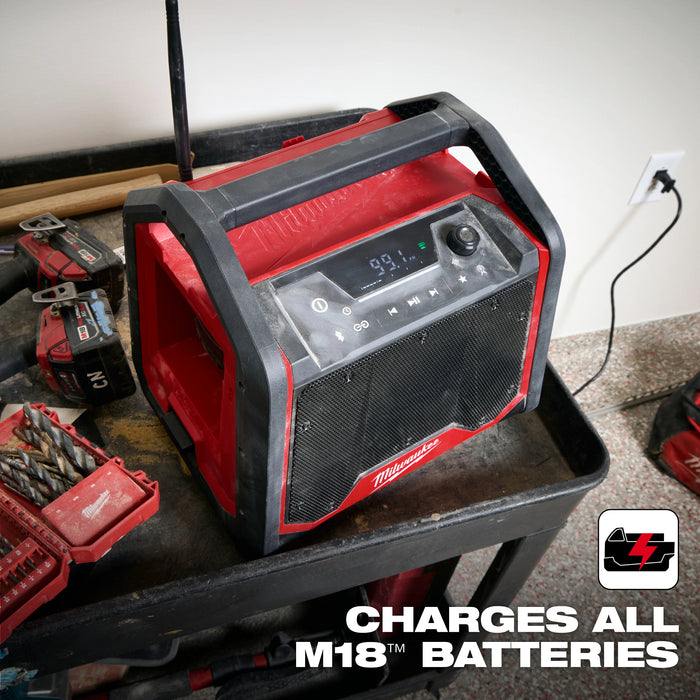 Milwaukee Tools M18 BLUETOOTH® JOBSITE RADIO + CHARGER