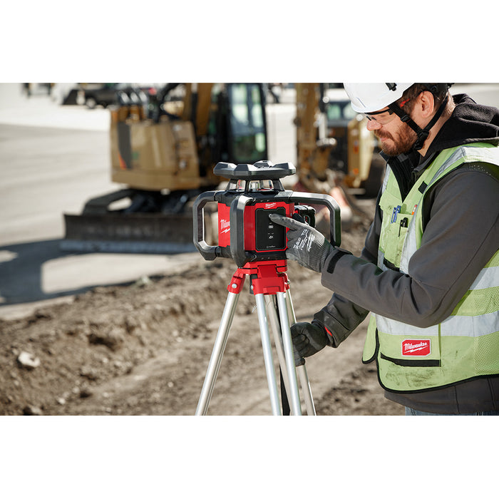 MILWAUKEE M18™ Red Exterior Rotary Laser Level Kit