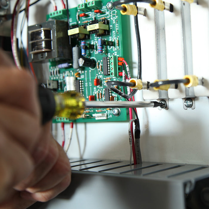 KLEIN TOOLS 2 PC. Combination Tip Screwdriver Set