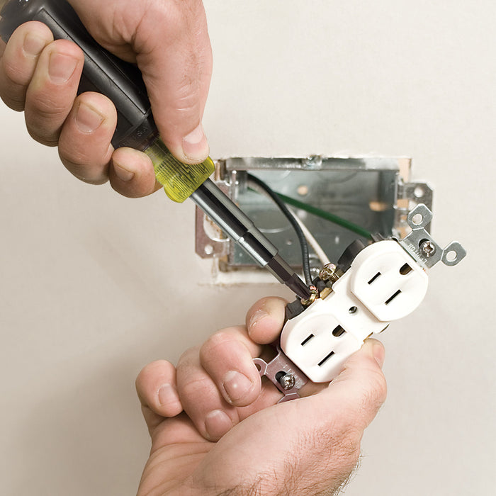 KLEIN TOOLS Multi-Bit Screwdriver / Nut Driver, 11-IN-1, Ph, Sl, Sq, TORX® Bits