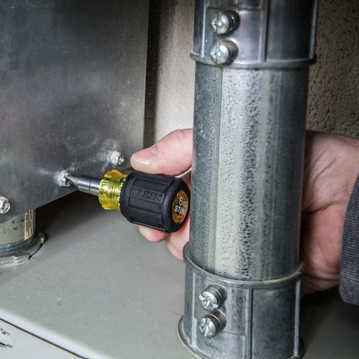 KLEIN TOOLS Multi-Bit Screwdriver / Nut Driver, 6-IN-1, Stubby, Ph, Sl Bits