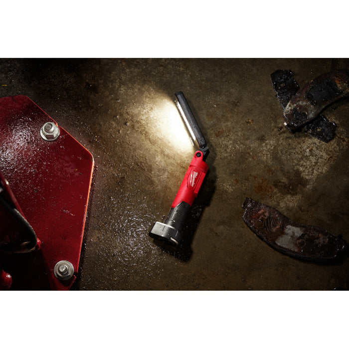 MILWAUKEE REDLITHIUM™ USB Stick Light w/ Magnet
