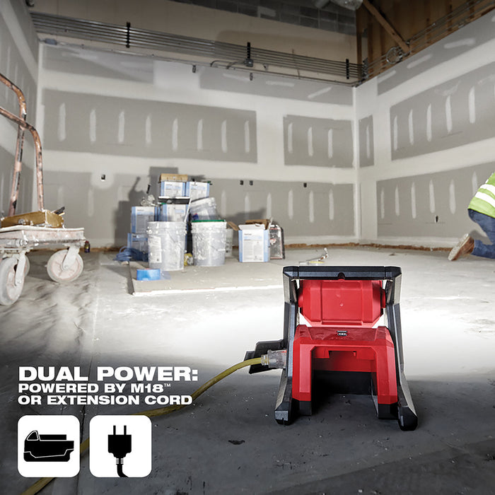 MILWAUKEE M18™ ROVER™ Luz de inundación de doble potencia (solo luz)