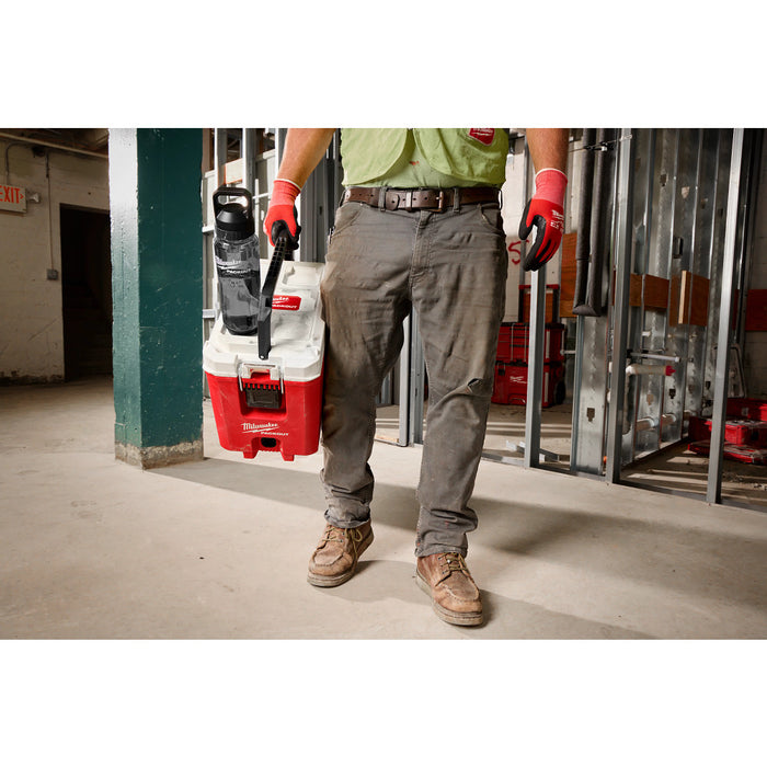 MILWAUKEE PACKOUT™ 34oz Bottle w/ Chug Lid