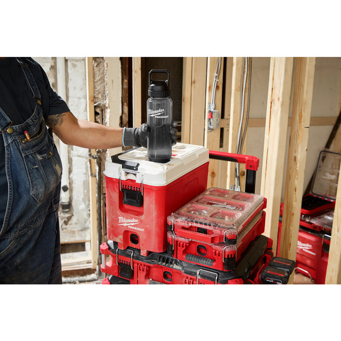 MILWAUKEE PACKOUT™ 34oz Bottle w/ Chug Lid