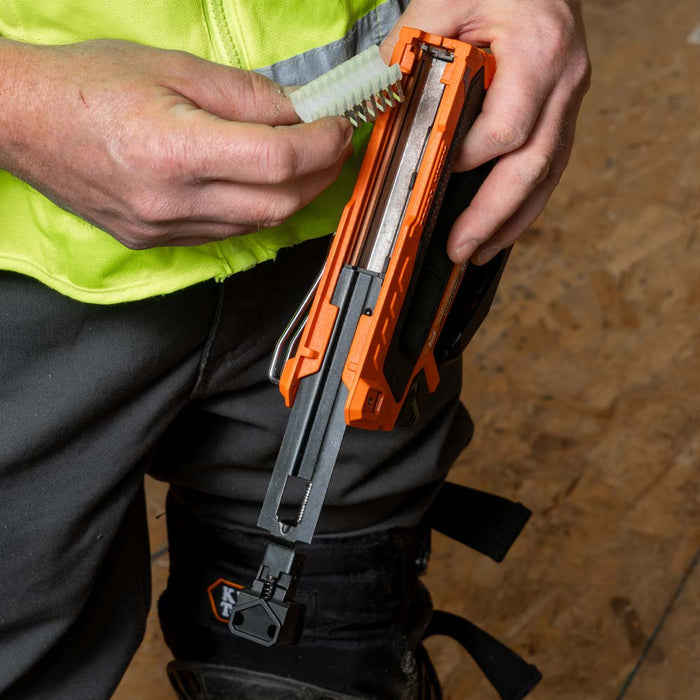 KLEIN TOOLS Loose Cable Stapler