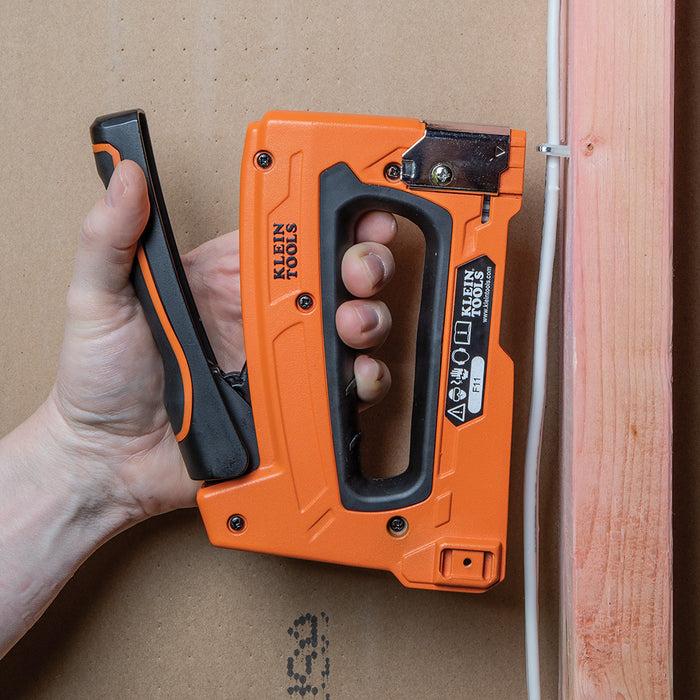 KLEIN TOOLS Loose Cable Stapler