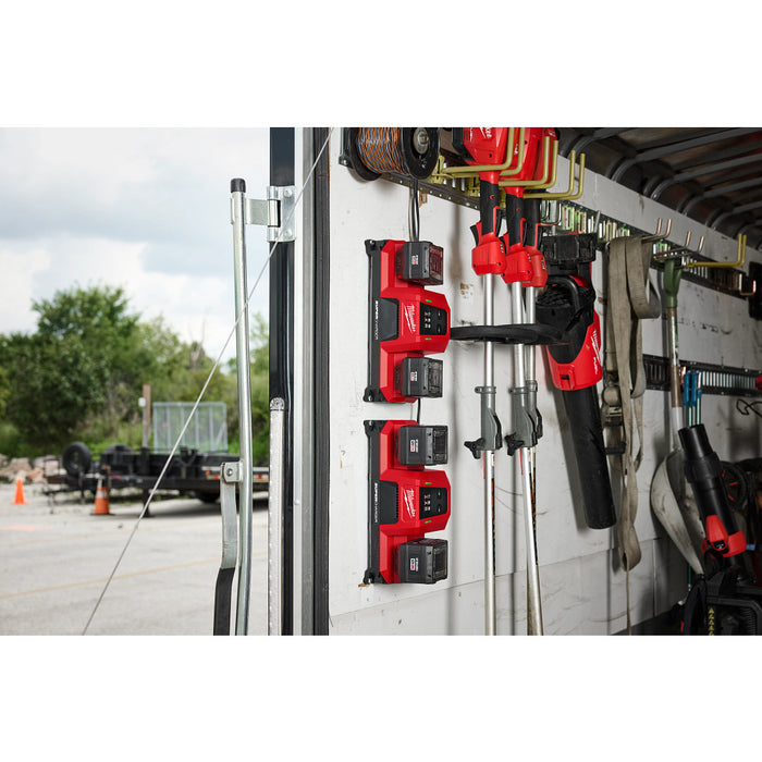 MILWAUKEE M18™ Dual Bay Simultaneous Super Charger w/ 4 Point Mounting