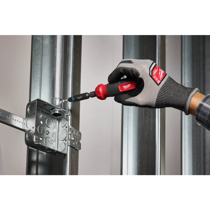 Milwaukee Tools 8-IN-1 Multi-Bit & Nut Driver W/ SHOCKWAVE Impact Duty™ Bits & Nut Drivers