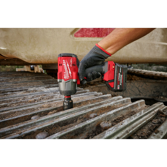 MILWAUKEE M18 FUEL™ Llave de impacto de alto torque de 1/2" con anillo de fricción (solo herramienta)