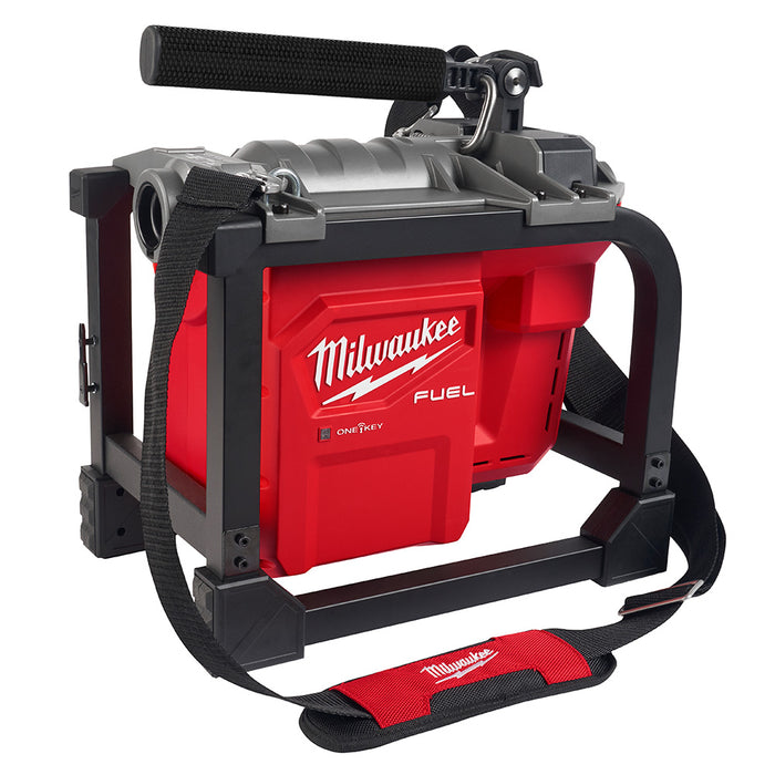 Máquina seccional MILWAUKEE M18 FUEL™ con kit de cable de 5/8"
