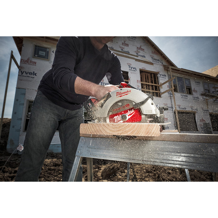 Sierra circular MILWAUKEE M18™ sin escobillas de 7-1/4" (solo herramienta)