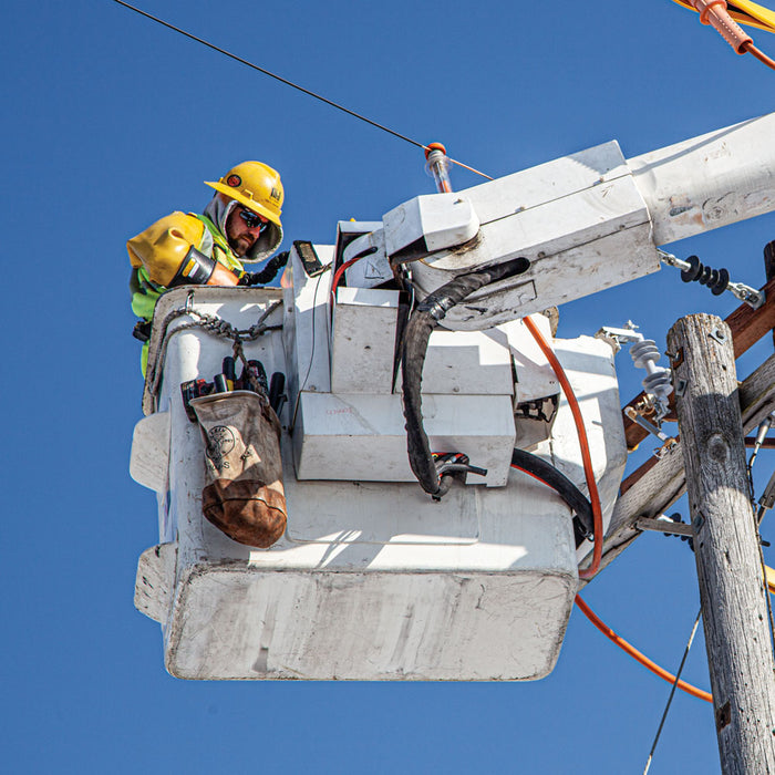 KLEIN TOOLS Cubo de lona con fondo de cuero de 12" con gancho giratorio