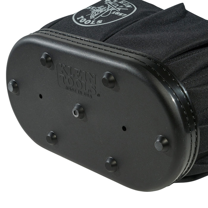 KLEIN TOOLS Cubo ovalado de cuerpo duro con 14 bolsillos y soporte