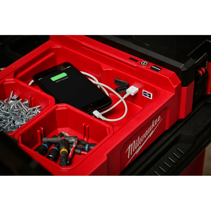 MILWAUKEE M12™ PACKOUT™ Flood Light w/ USB Charging + 48-11-2425 FREE Q4