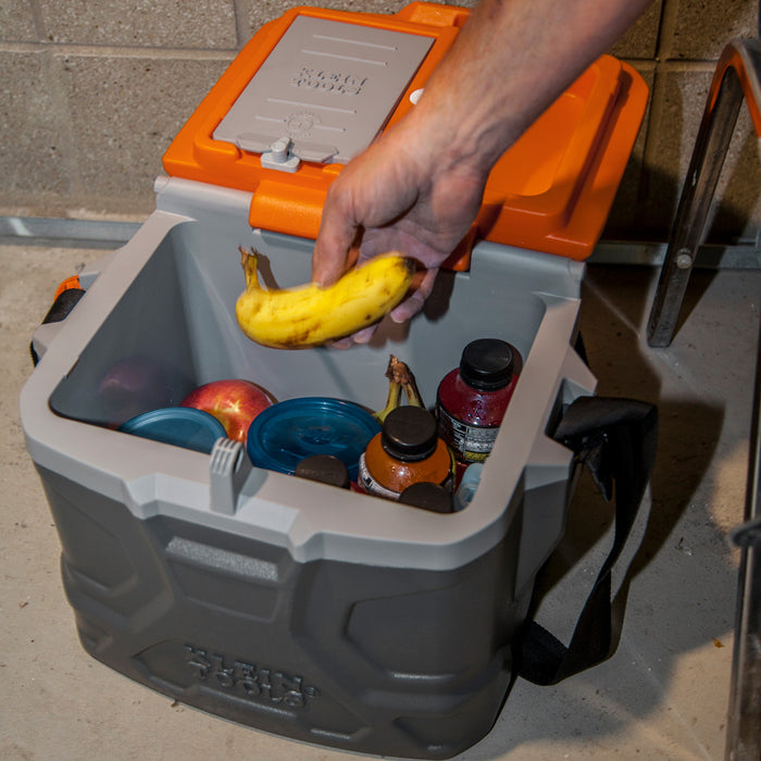 KLEIN TOOLS TRADESMAN PRO™ 17-Quart Tough Box Cooler