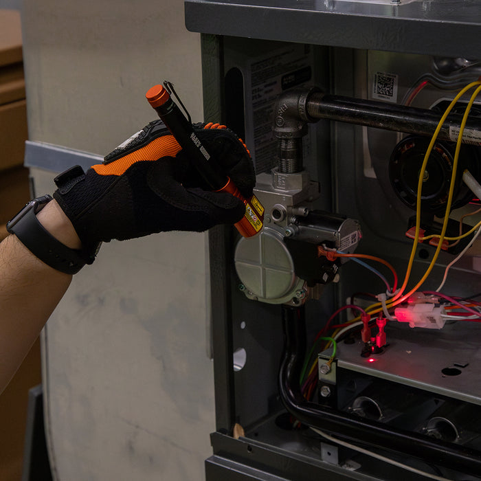 KLEIN TOOLS Inspection Penlight w/ Laser Pointer