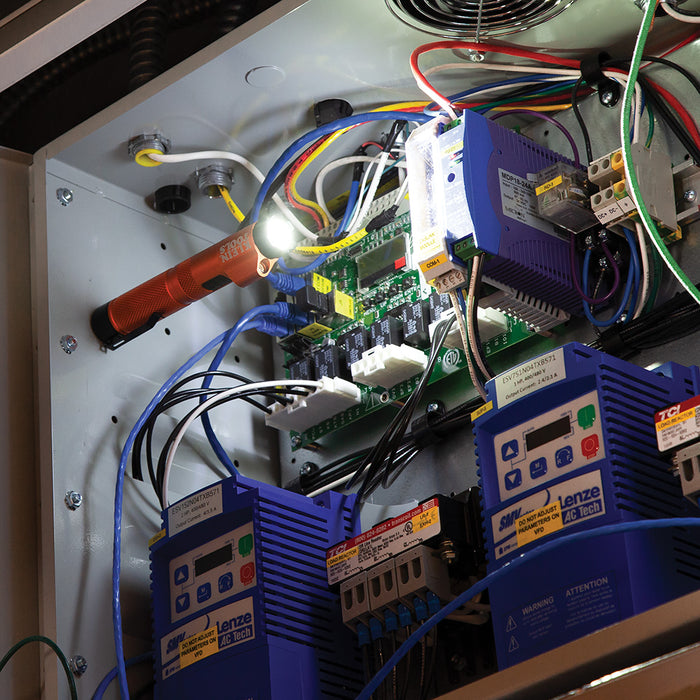 KLEIN TOOLS Rechargeable Focus Flashlight w/ Laser