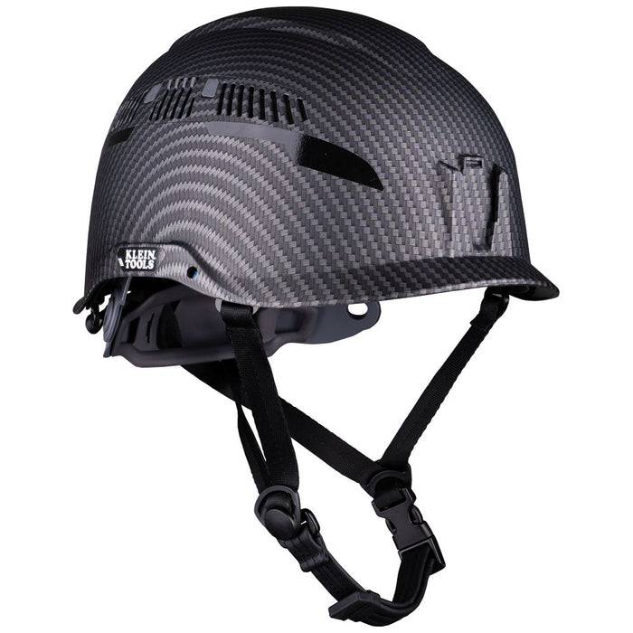 KLEIN TOOLS Casco de seguridad con patrón KARBN™ premium ventilado Clase C