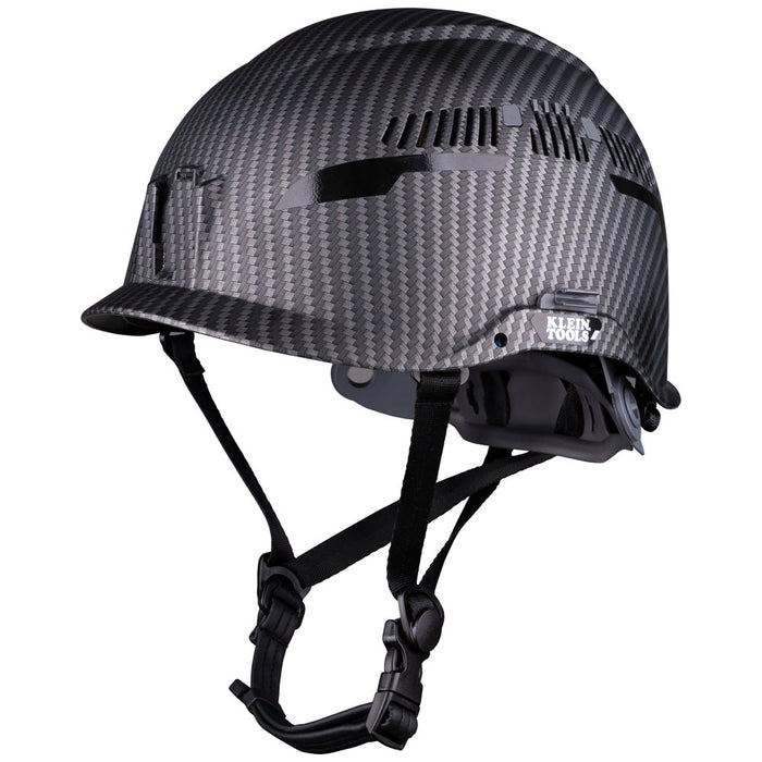 KLEIN TOOLS Casco de seguridad con patrón KARBN™ premium ventilado Clase C