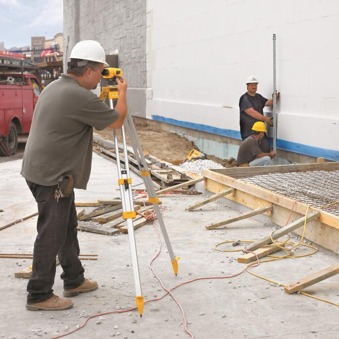 Paquete de nivel de tránsito DEWALT 20x