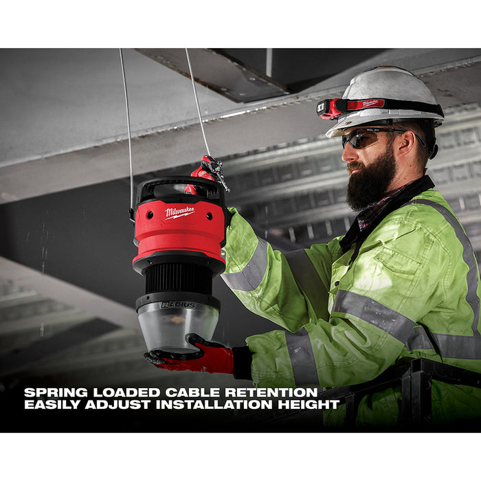 Luz temporal para sitio MILWAUKEE RADIUS™ LED de 130 W