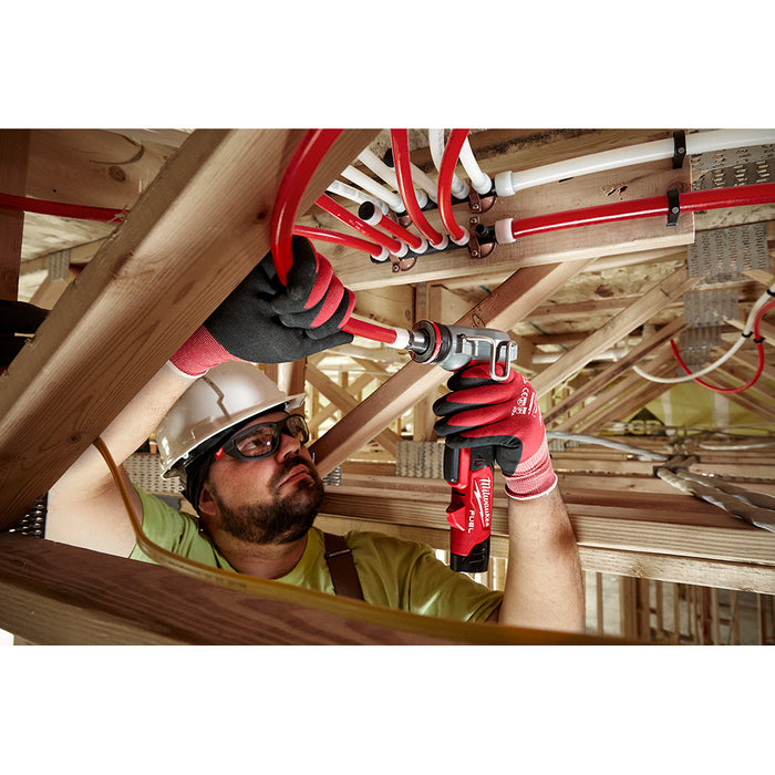 Expansor MILWAUKEE M12 FUEL™ ProPEX® con cabezales expansores RAPID SEAL™ ProPEX® de 1/2"-1"