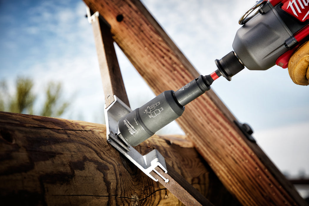 ENCHUFE DE DISTRIBUCIÓN 3 EN 1 DE MILWAUKEE SHOCKWAVE LINEMAN