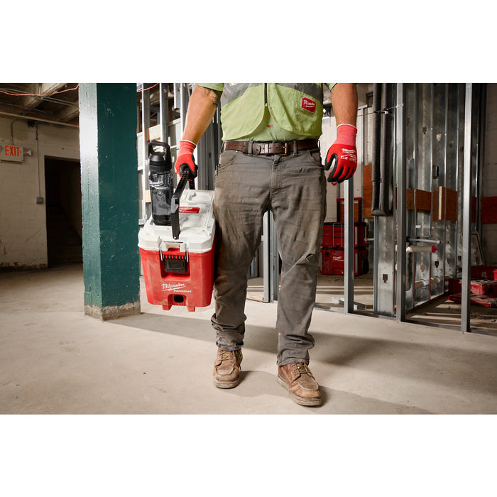 MILWAUKEE PACKOUT™ 25oz Bottle w/ Chug Lid