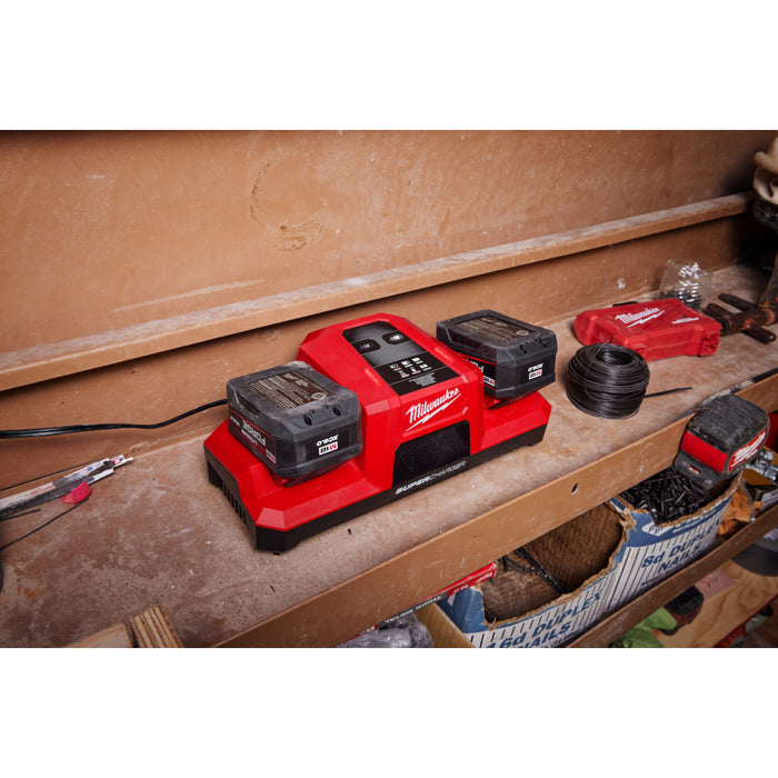 Súper cargador simultáneo de doble bahía MILWAUKEE M18™