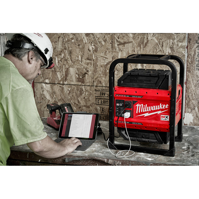 MILWAUKEE MX FUEL™ CARRY-ON™ 3600W/1800W Power Supply Kit