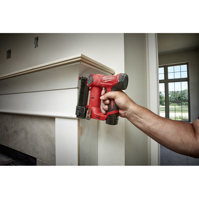 MILWAUKEE M12™ 23 Gauge Pin Nailer Kit