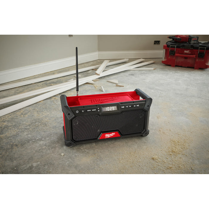 Radio para el lugar de trabajo MILWAUKEE M18™ Bluetooth® (solo herramienta)